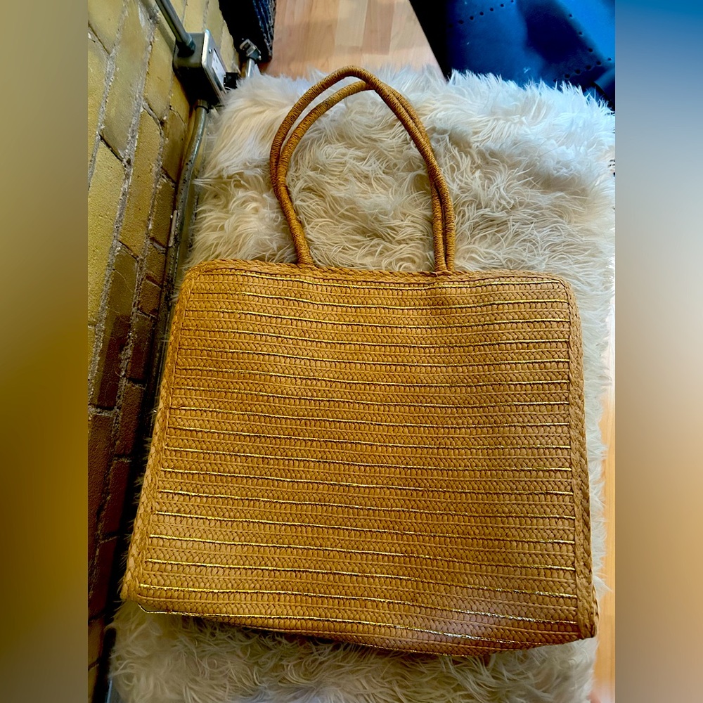 NEW! Tan Woven Tote Bag with gold accents. Perfect for European vacation / beach